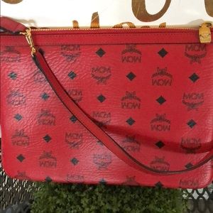 MCM CLUTCH*Authentic